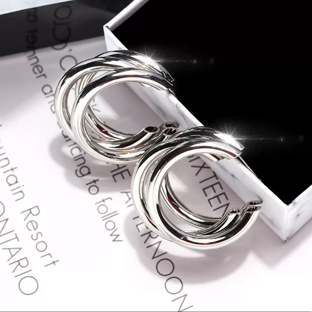 NEW Silver Multi-layer Hoop Earrings - Picture 4 of 6